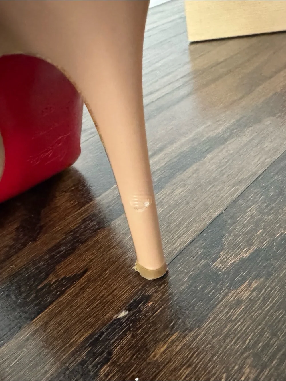 Christian Louboutin Nude Patent Round-Toe Simple Pumps 100